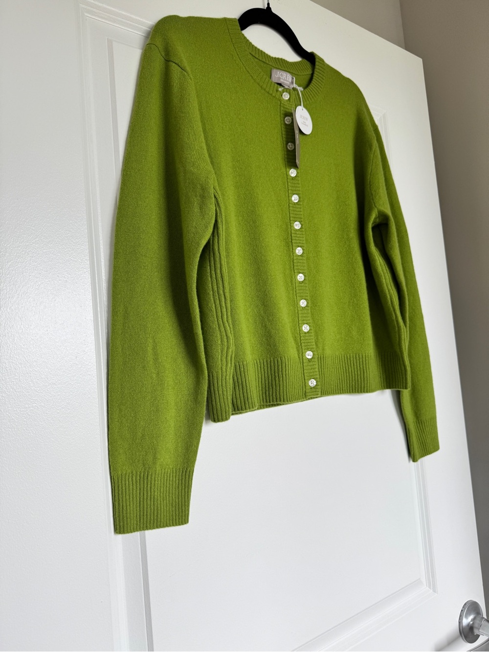 NWT! J. CREW Women's Perfect Cashmere Cardigan in August Peridot, Size Medium M - Picture 4 of 13